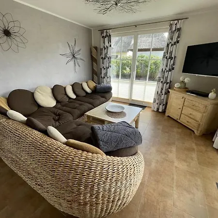 5 Strandlaeufer Glowe