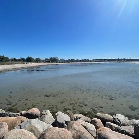 5 Strandlaeufer Glowe